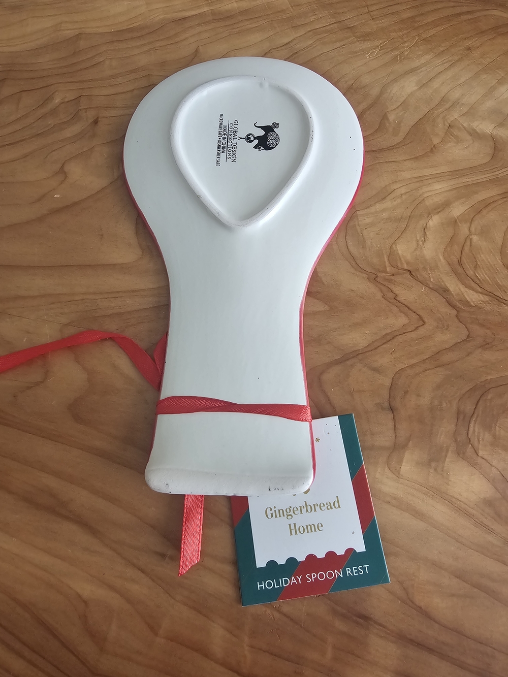 Global Desi White and Red Merry Christmas Spoon Rest - Picture 3 of 4